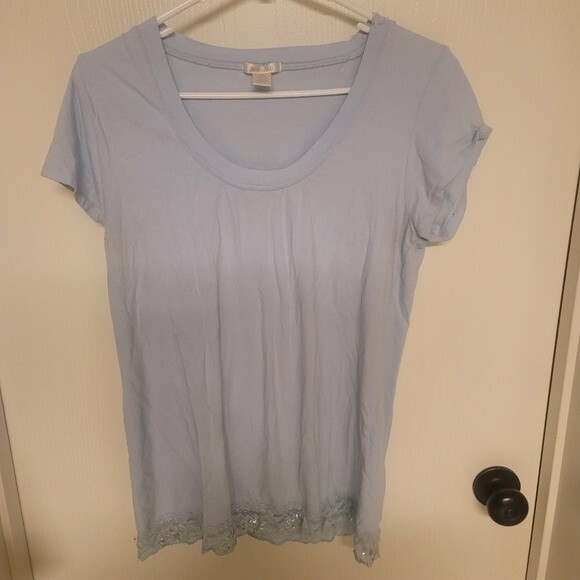 Bozzolo Tops - Womens shirt with lace at the bottom